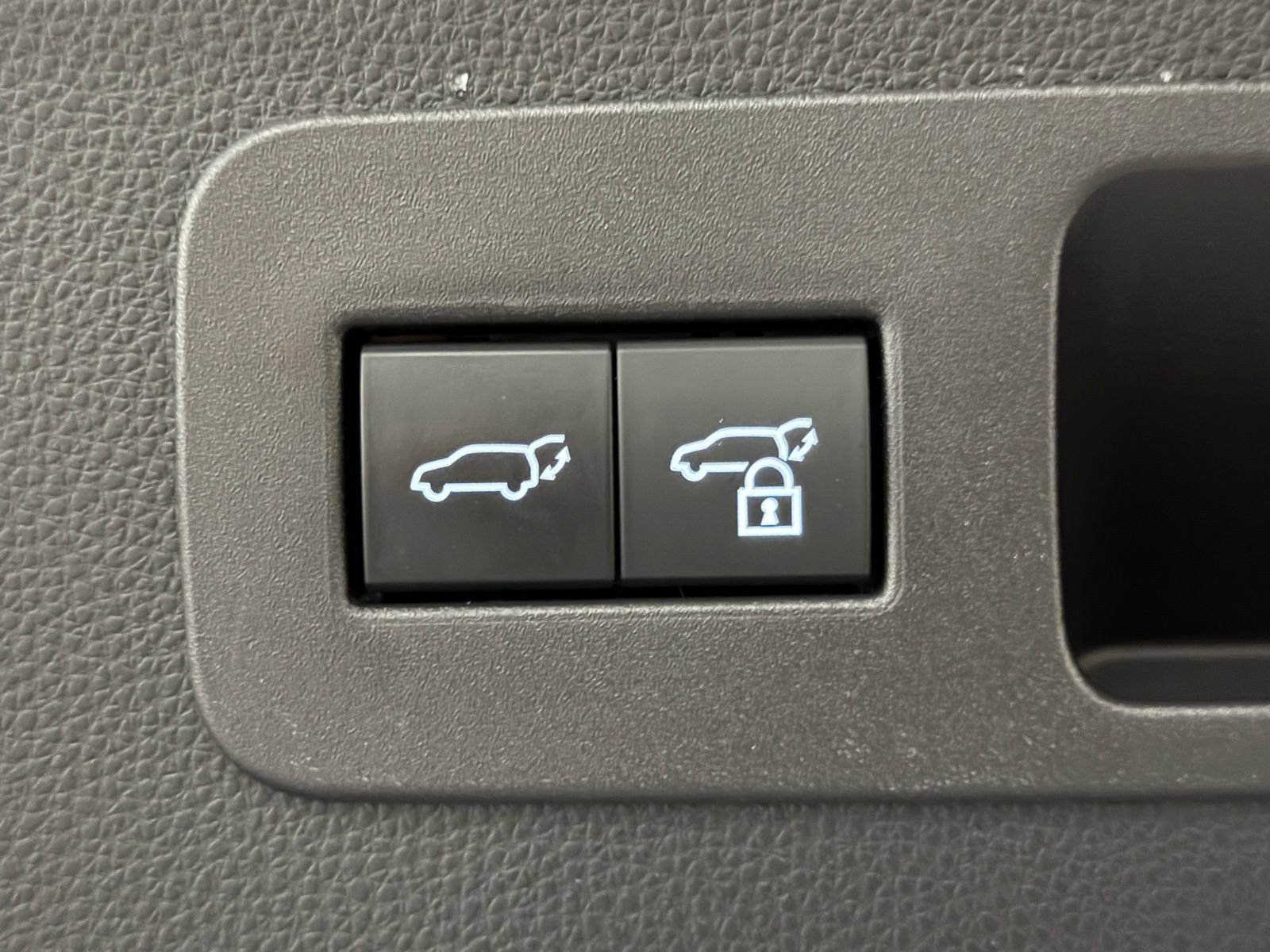 Used 2024 Lexus LX 600 4WD w/ Interior Upgrade Package image 16