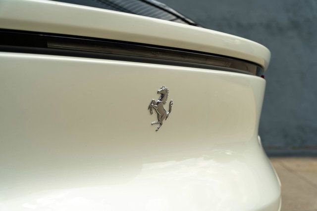 Used 2023 Ferrari Purosangue image 19