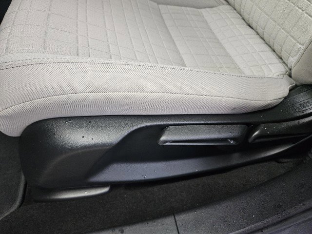 Used 2024 Honda HR-V LX image 30