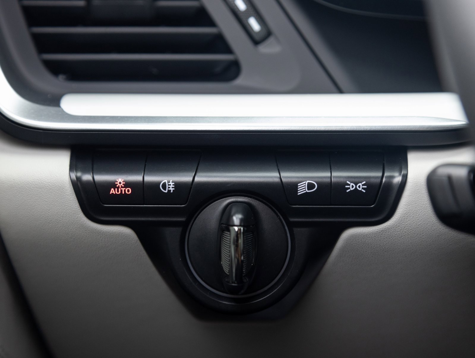 Certified 2024 Porsche 911 Turbo S image 19