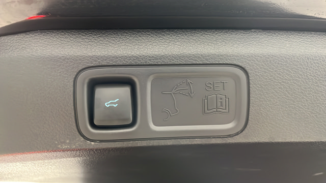 Used 2024 Ford Expedition Limited AWD/4WD image 31