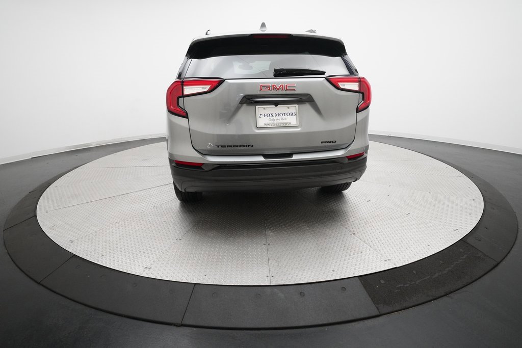 Used 2023 GMC Terrain SLE w/ Driver Convenience Package image 25