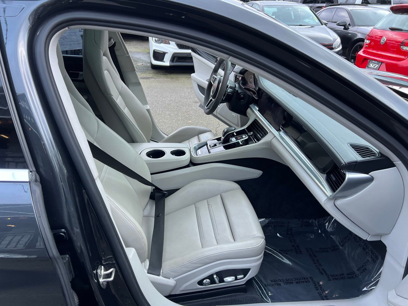 Used 2019 Porsche Panamera 4S image 34