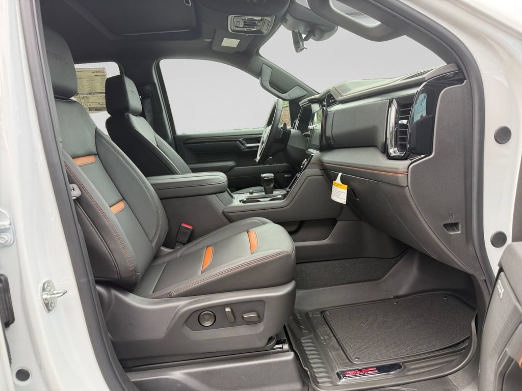New 2026 GMC Sierra 1500 AT4 w/ AT4 Premium Package AWD/4WD image 17
