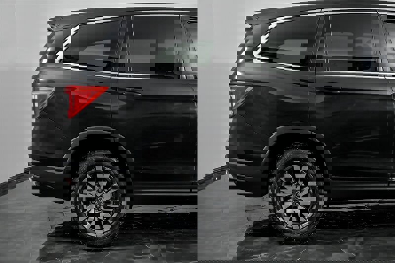 Used 2021 Honda Pilot EX-L image 11