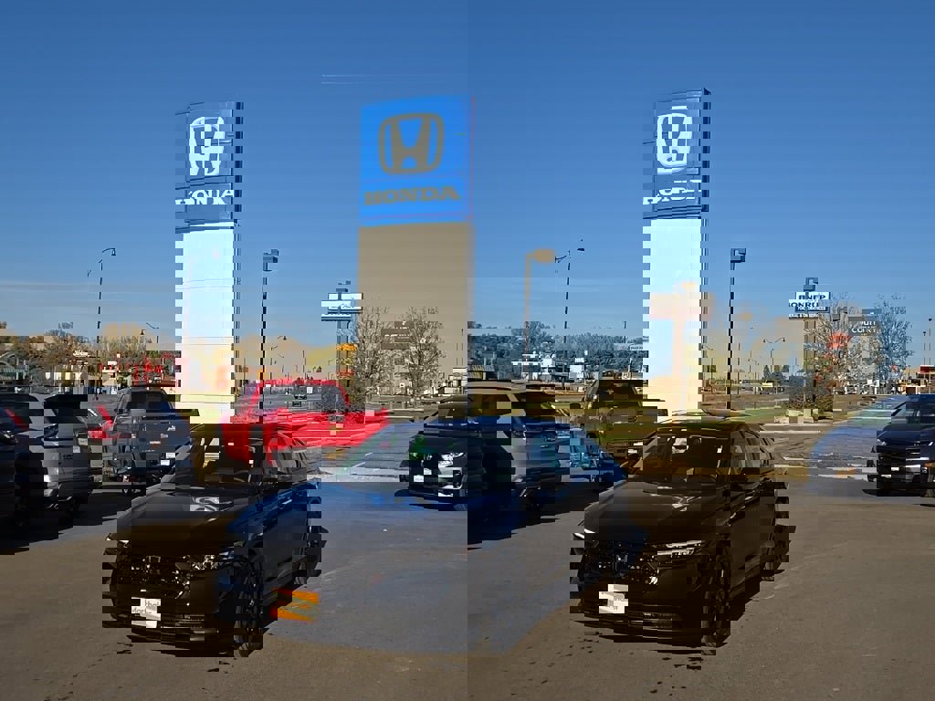 New 2025 Honda Accord SE image 1