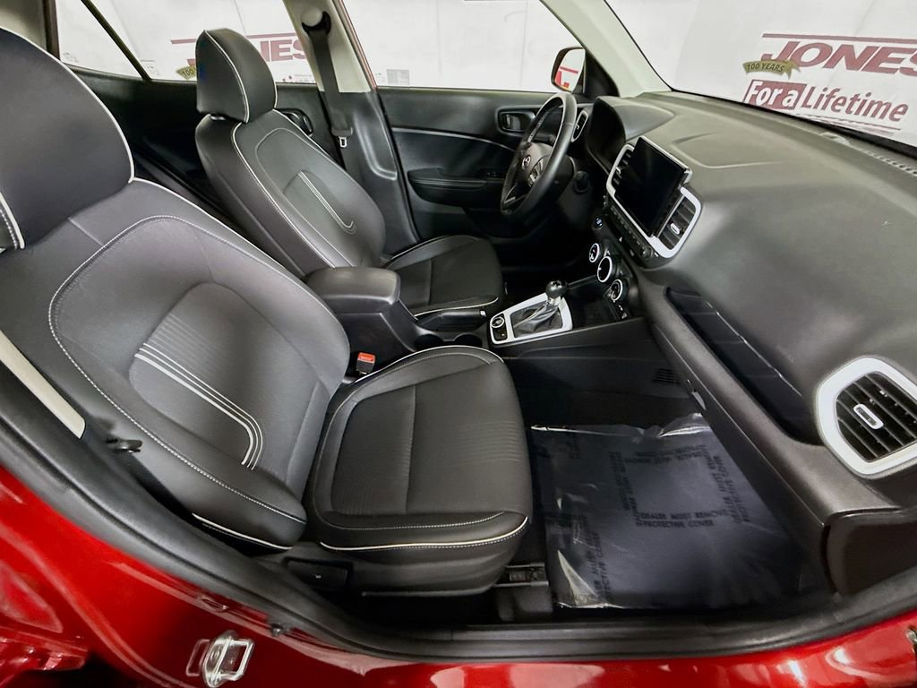 Certified 2024 Hyundai Venue Limited image 31