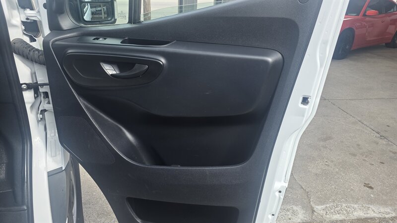 Used 2025 Mercedes-Benz Sprinter 2500 image 23