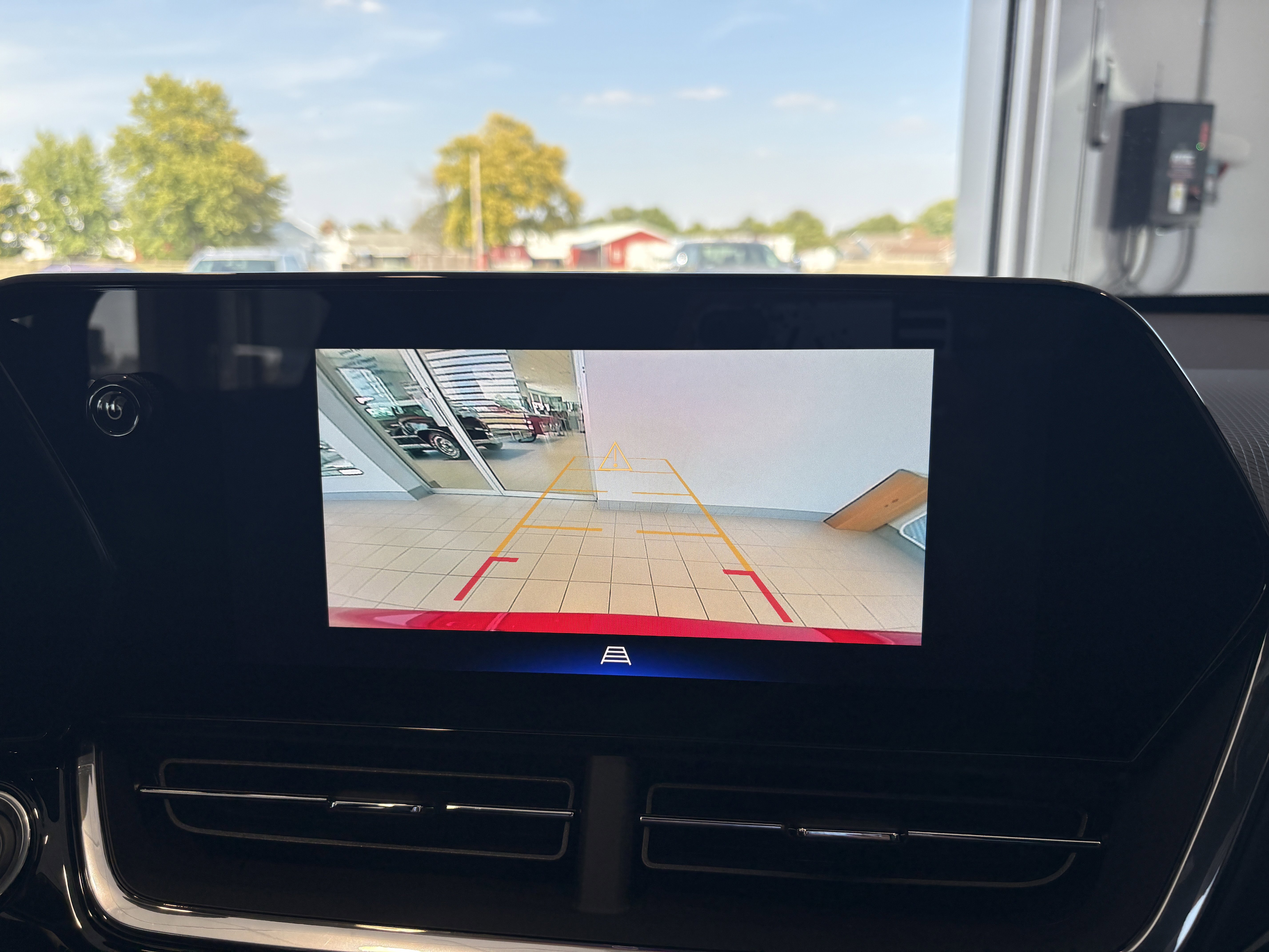 New 2026 Chevrolet Trax RS w/ Sunroof Package image 18