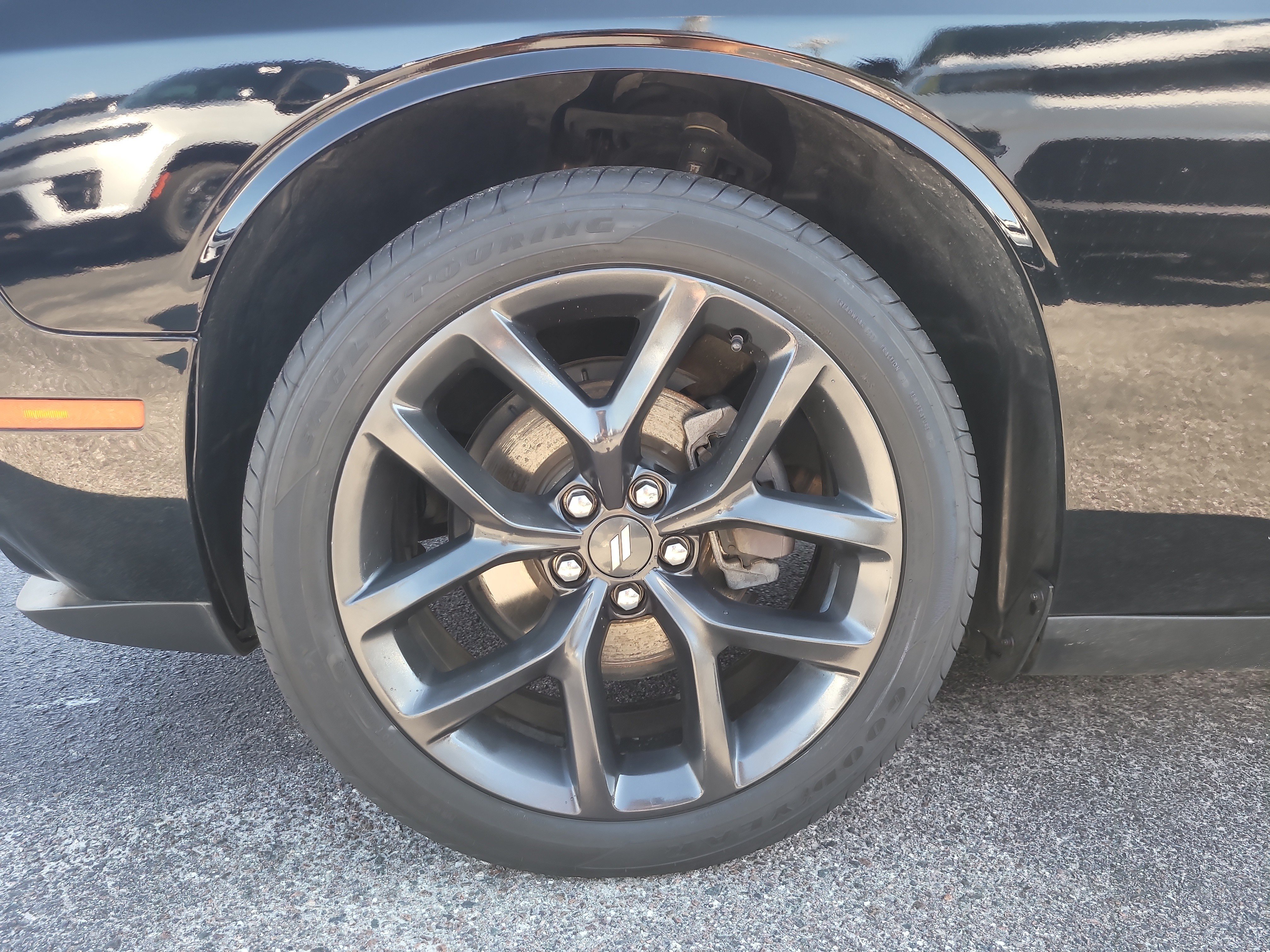 Used 2021 Dodge Challenger SXT w/ Blacktop Package RWD image 9
