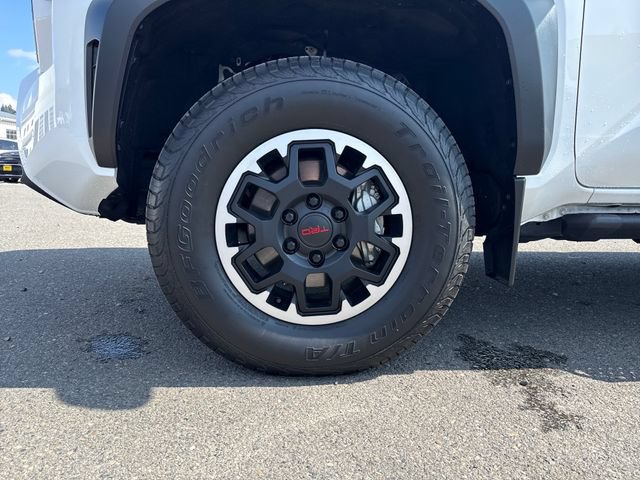 Used 2024 Toyota Tacoma TRD Off-Road w/ TRD Off Road Upgrade Package AWD/4WD image 30