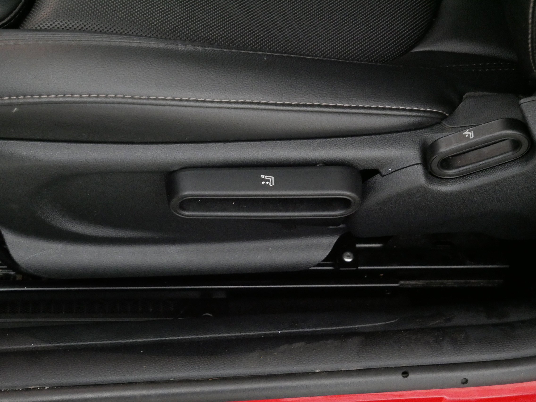 Used 2015 MINI Cooper 2-Door Hardtop image 20