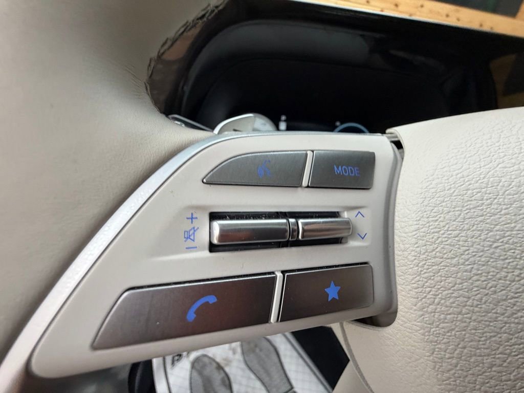 Used 2025 Hyundai Palisade Calligraphy image 23