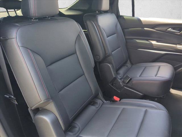 Used 2025 Chevrolet Traverse Z71 AWD/4WD image 21