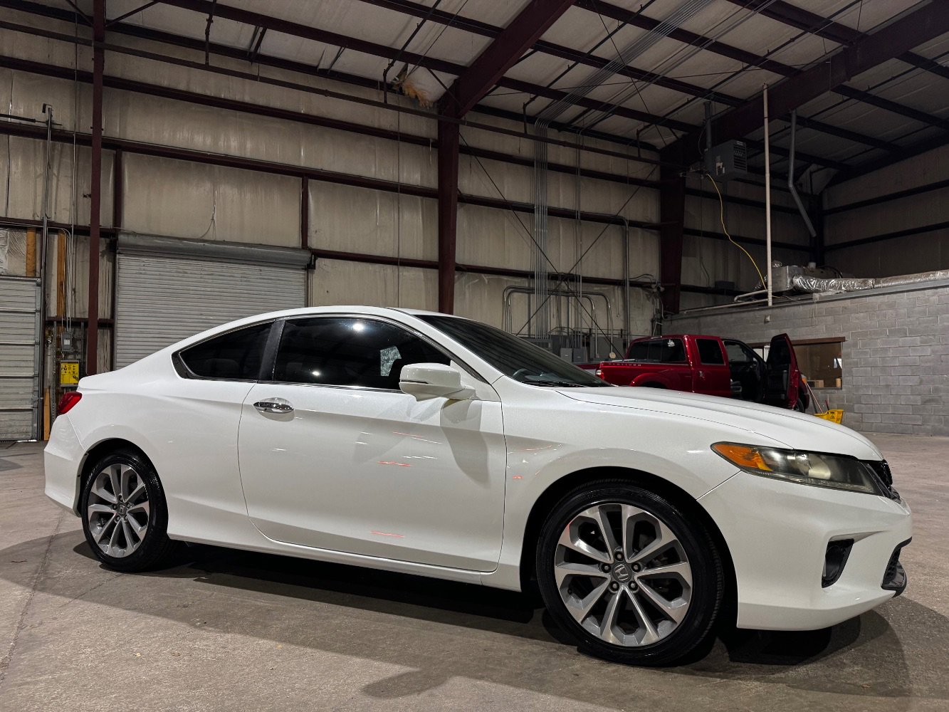 Used 2015 Honda Accord EX-L image 3