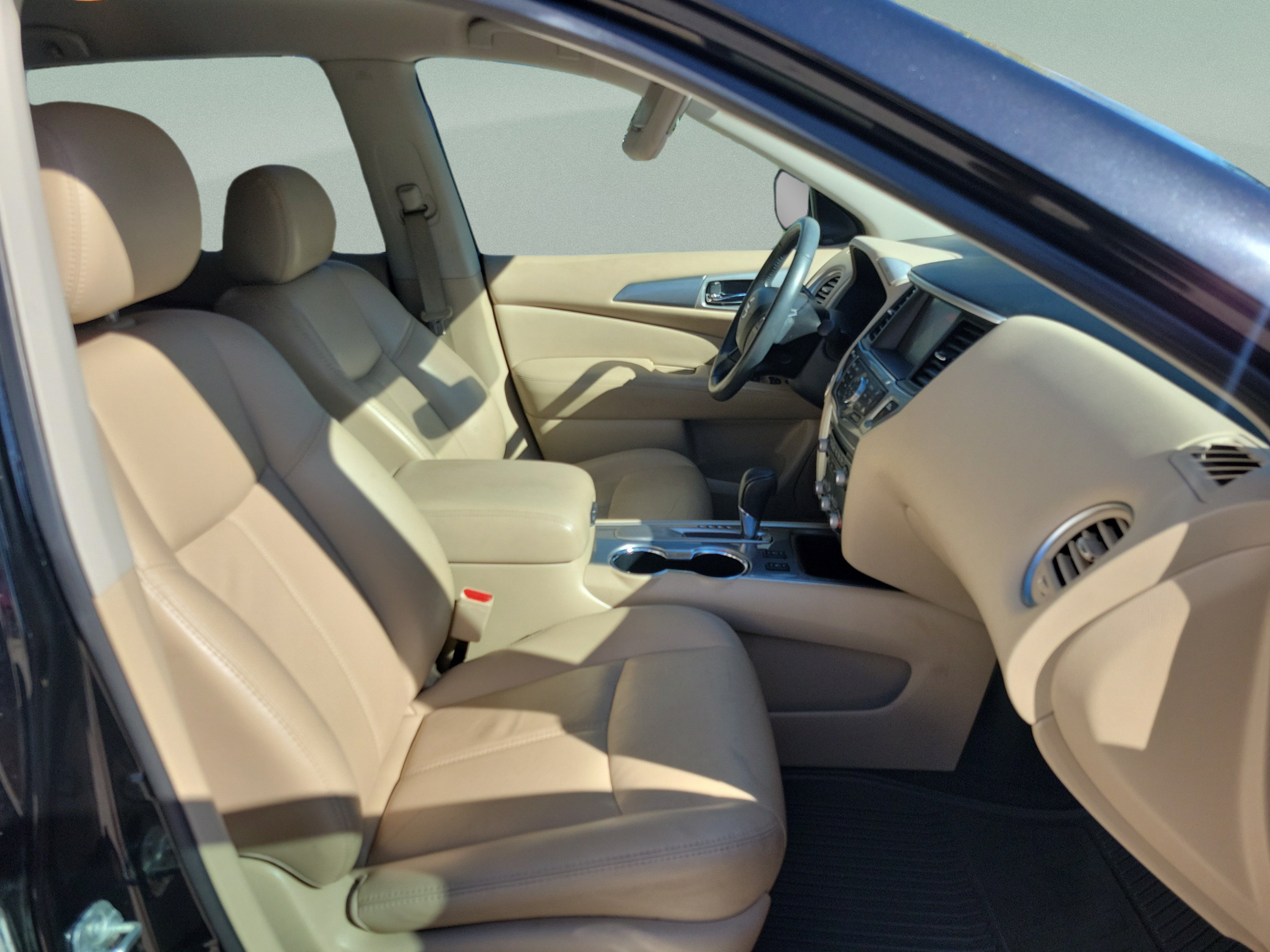 Used 2018 Nissan Pathfinder SL FWD image 29