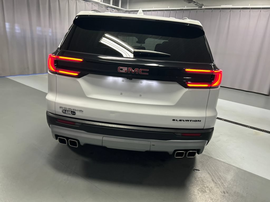 Used 2025 GMC Acadia Elevation FWD image 6