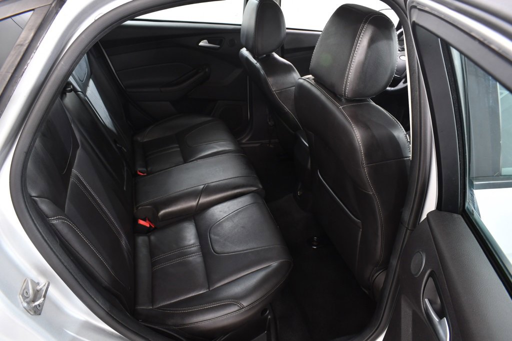 Used 2014 Ford Focus SE w/ Equipment Group 201A image 19