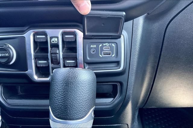 Used 2023 Jeep Gladiator Sport AWD/4WD image 25