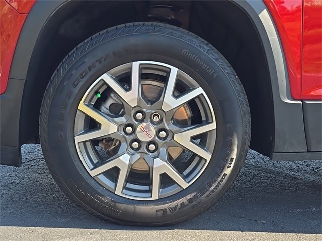 Used 2023 GMC Acadia SLE w/ Driver Convenience Package image 9