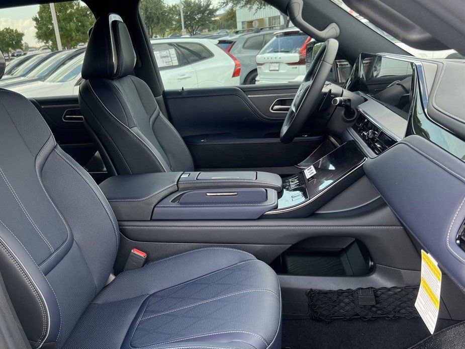 New 2026 INFINITI QX80 4WD image 23