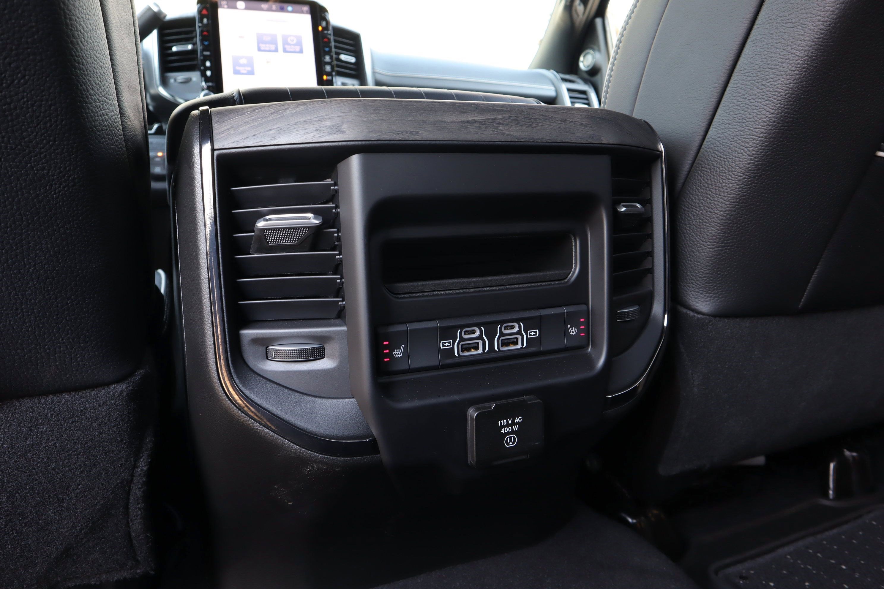 Used 2026 RAM 2500 Limited AWD/4WD image 24