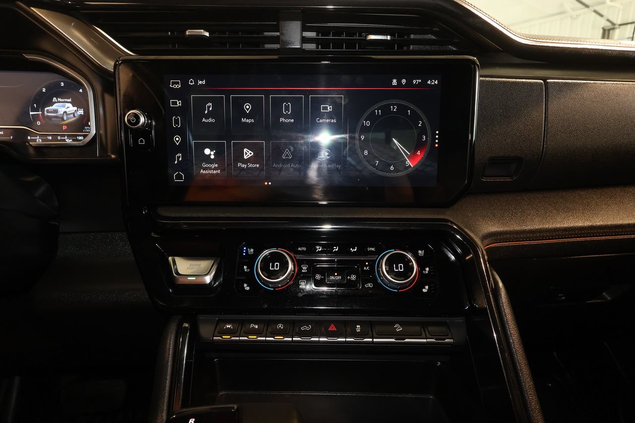 Used 2024 GMC Sierra 1500 AT4 w/ Technology Package AWD/4WD image 19