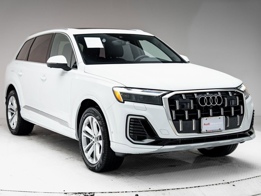 Used 2025 Audi Q7 3.0T Premium Plus w/ Premium Plus Package AWD/4WD image 31
