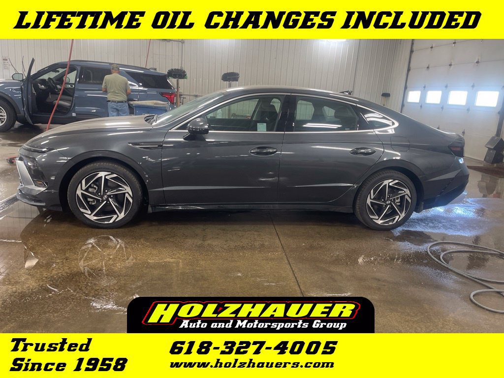 Used 2026 Hyundai Sonata SEL FWD image 1