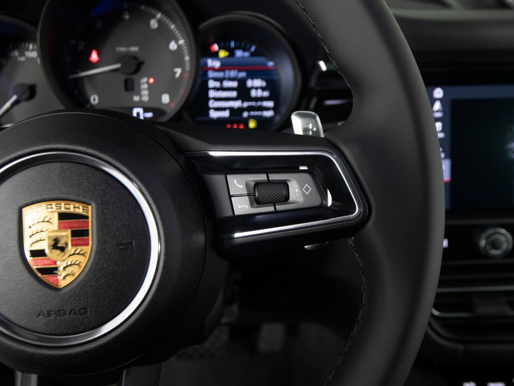 New 2026 Porsche Macan AWD/4WD image 24