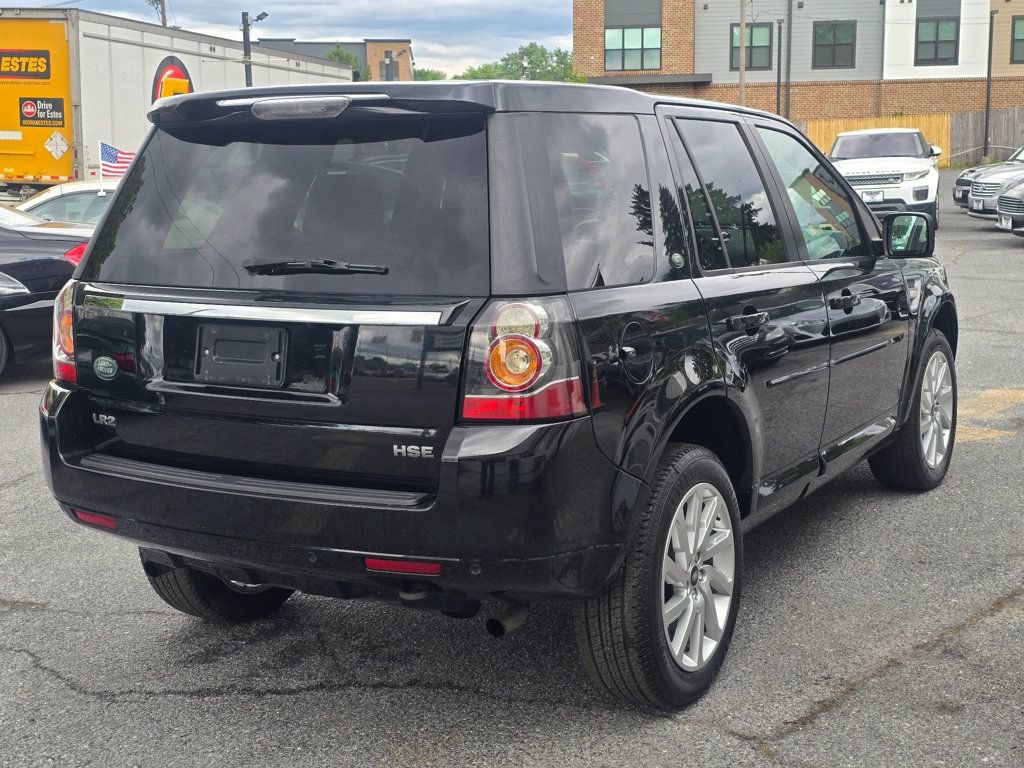 Used 2014 Land Rover LR2 HSE AWD/4WD image 4