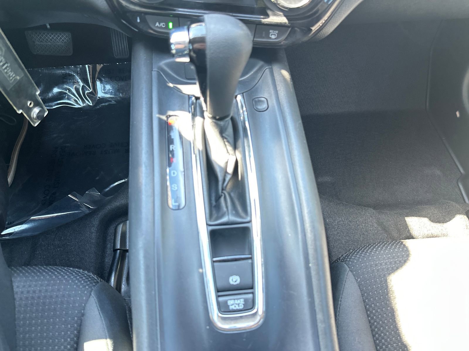 Used 2022 Honda HR-V LX image 24