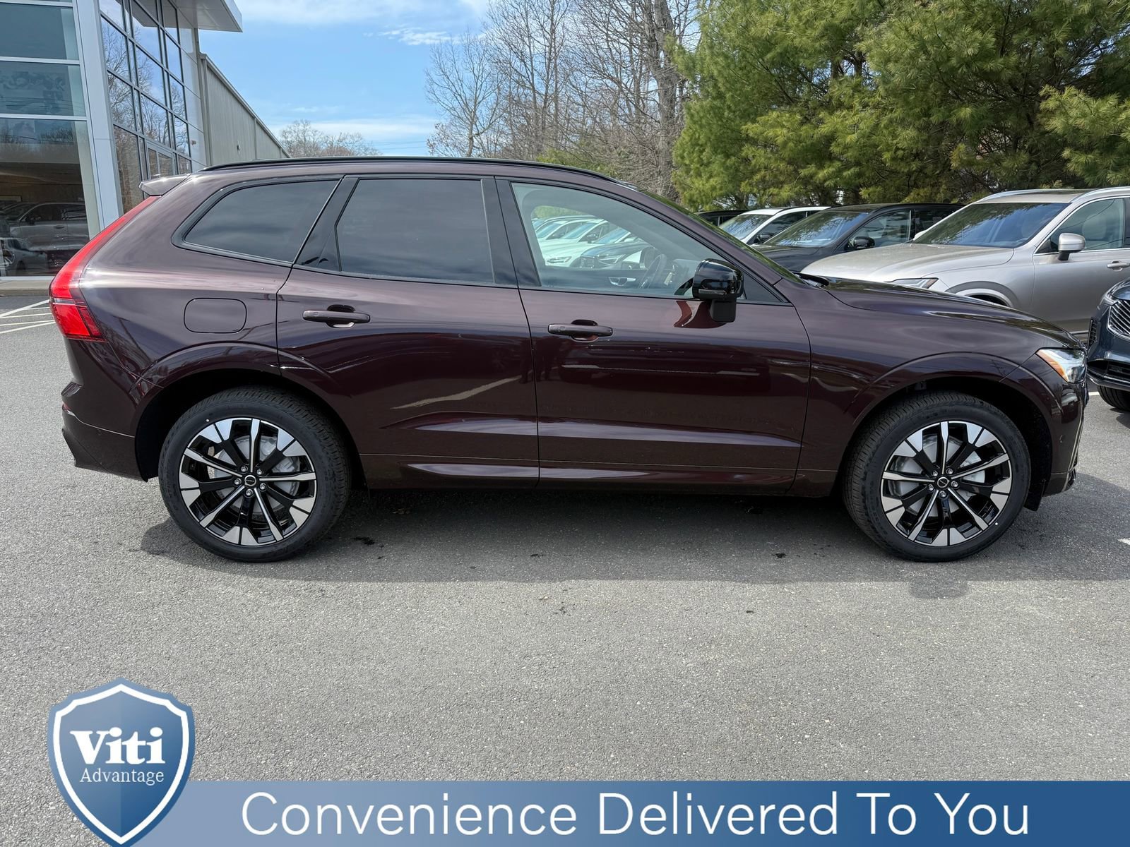 New 2026 Volvo XC60 B5 Plus w/ Climate Package image 9