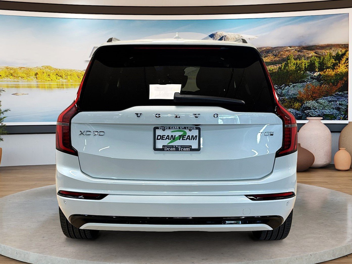 New 2026 Volvo XC90 T8 Ultra w/ Protection Package AWD/4WD image 9