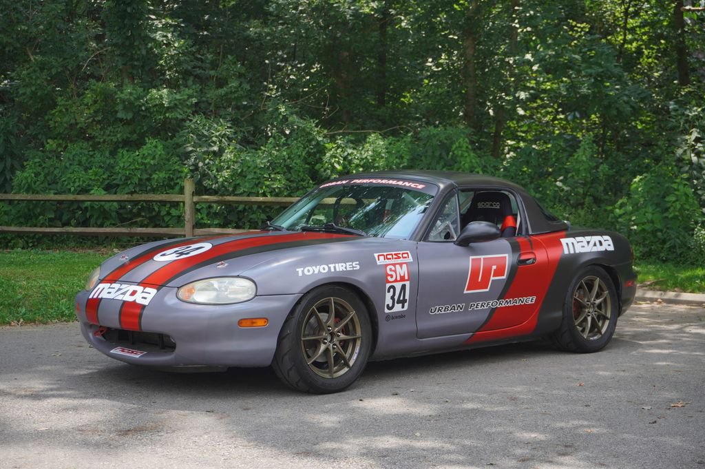 Used 1999 MAZDA MX-5 Miata RWD image 1