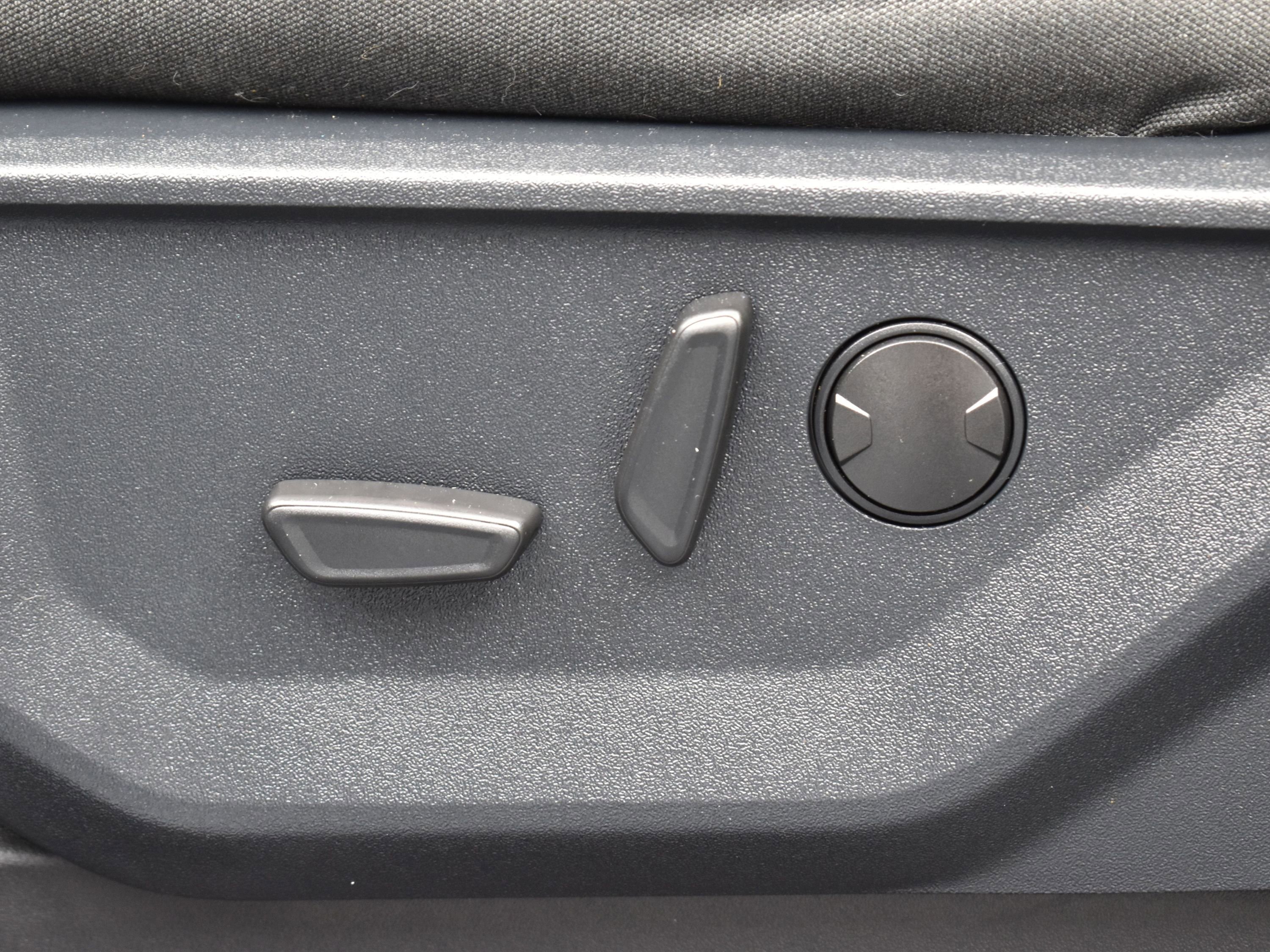 Used 2022 Ford F150 XLT w/ Equipment Group 302A High image 9