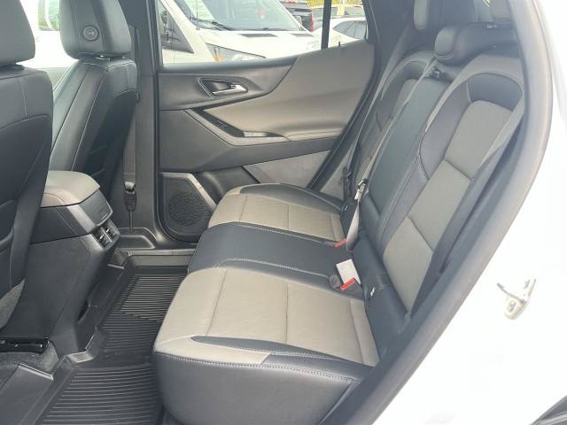 New 2026 Chevrolet Equinox LT w/ Convenience Package II AWD/4WD image 25