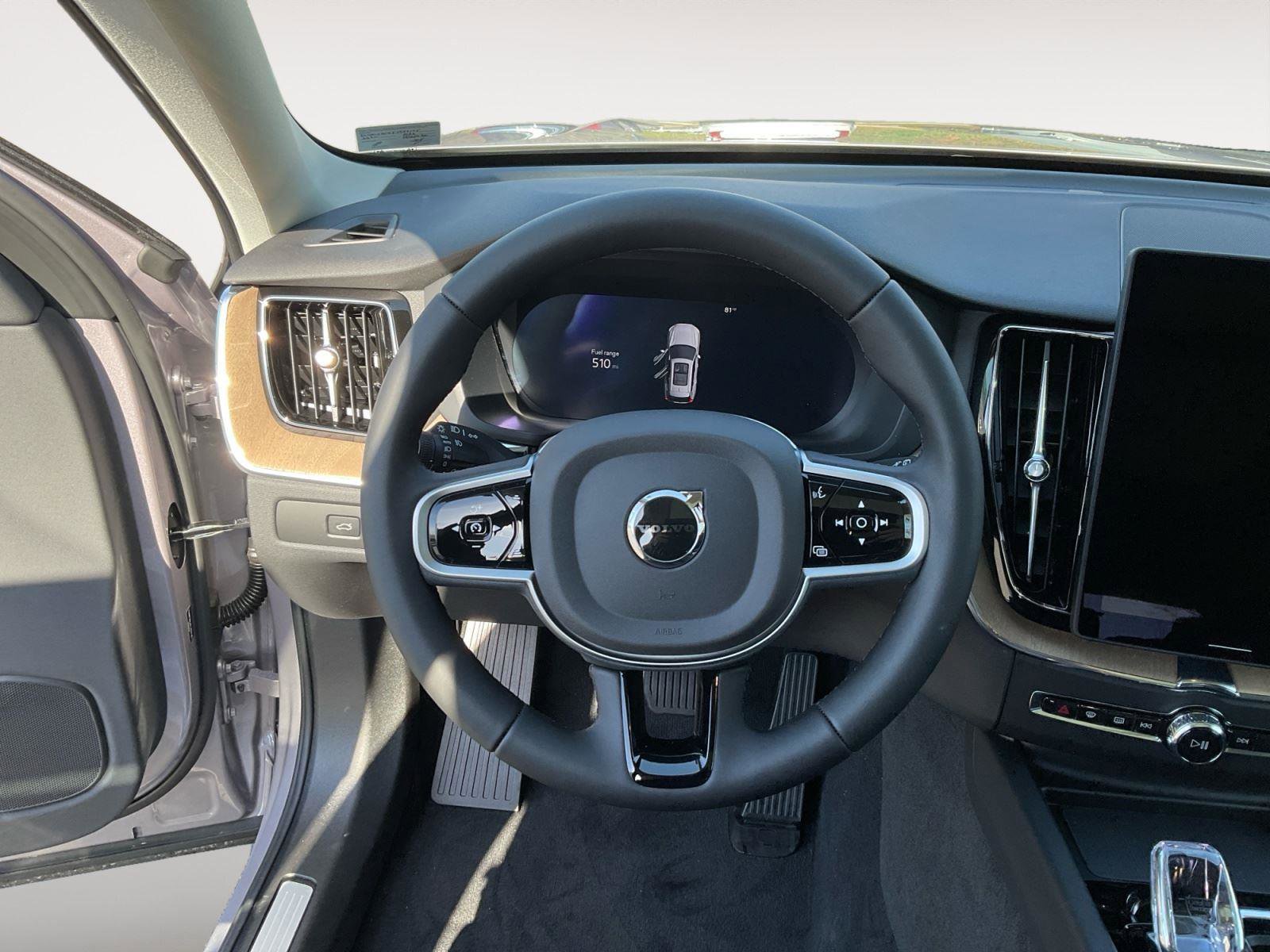 New 2026 Volvo XC60 B5 Plus w/ Protection Package Premier image 12