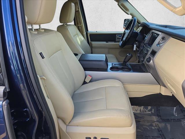 Used 2016 Ford Expedition XLT w/ Equipment Group 202A image 9