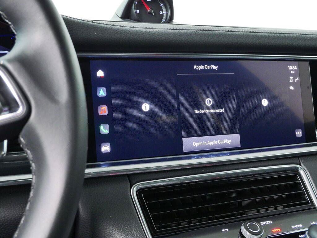 Certified 2023 Porsche Panamera image 12