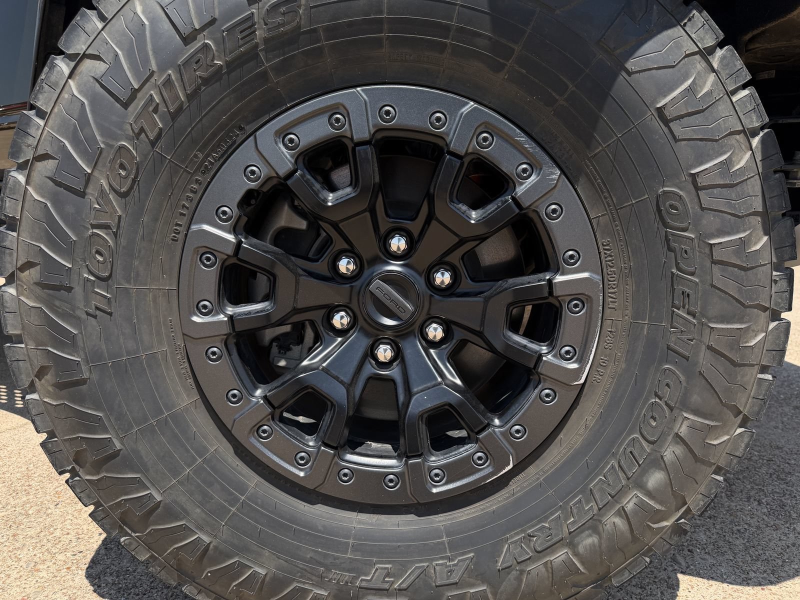 Certified 2024 Ford Bronco Raptor w/ Interior Carbon Fiber Pack 6 AWD/4WD image 10