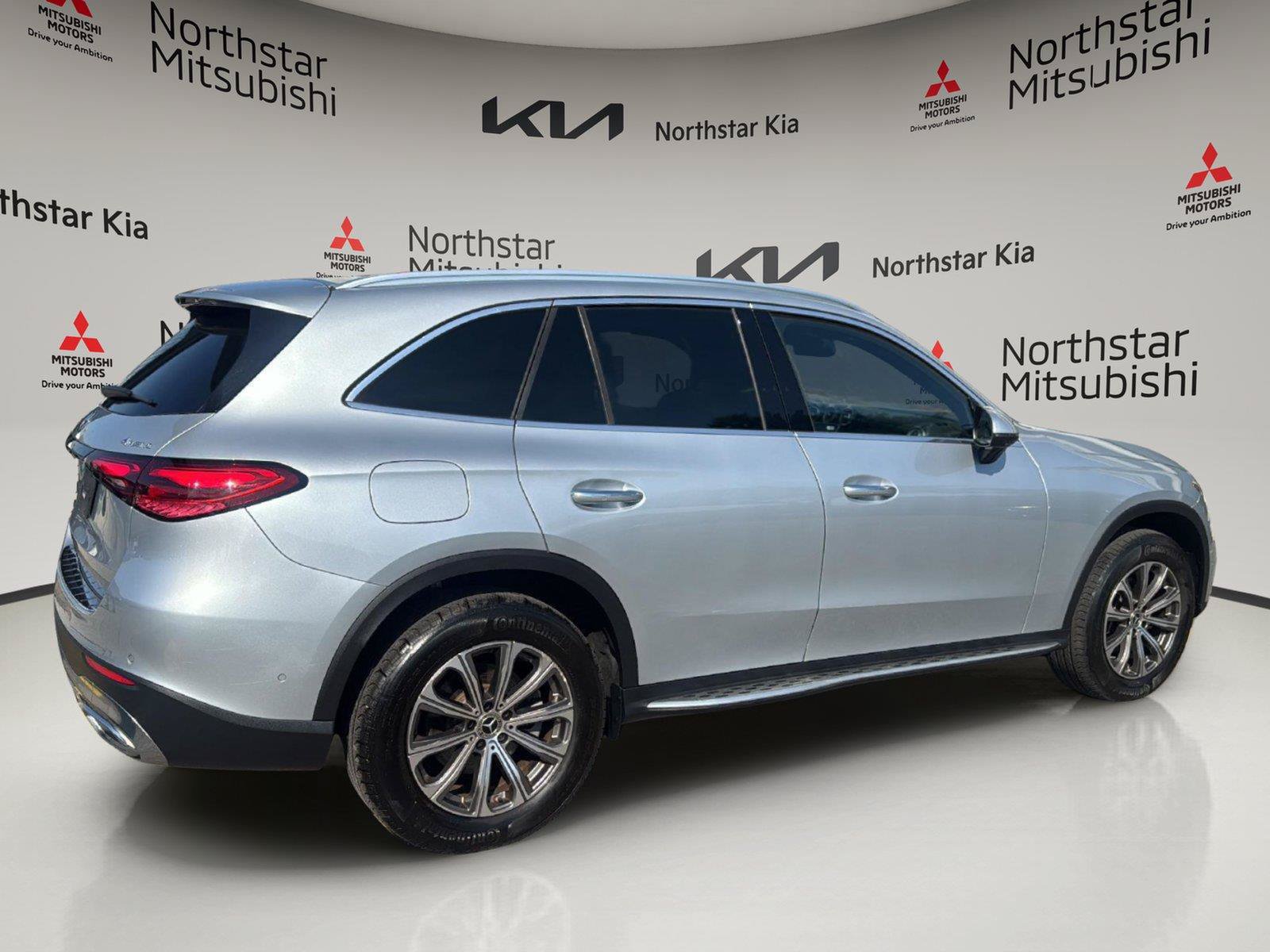 Used 2023 Mercedes-Benz GLC 300 4MATIC w/ Pinnacle Trim Package image 7