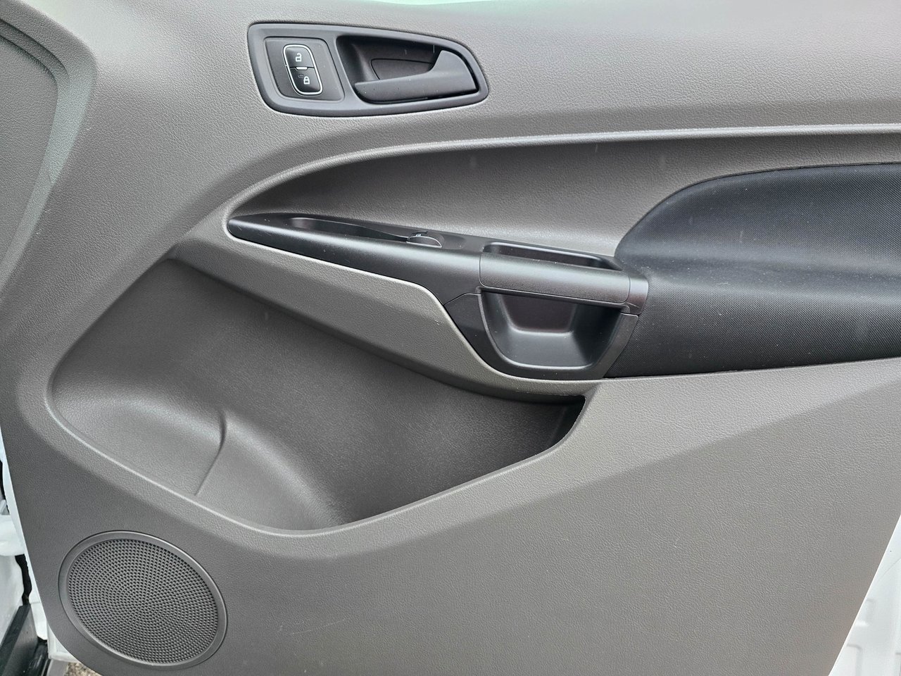 Used 2022 Ford Transit Connect XL image 36