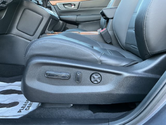 Used 2020 Honda CR-V Touring image 14
