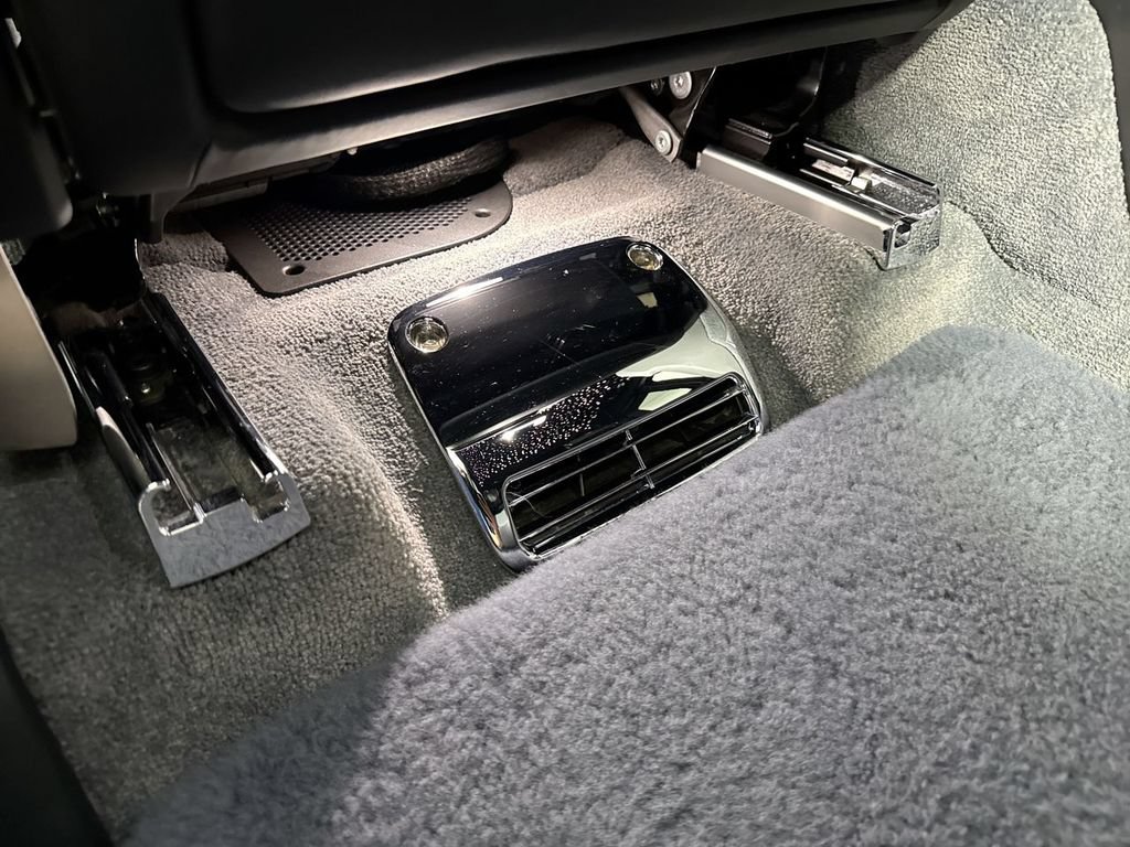 Used 2020 Rolls-Royce Cullinan AWD/4WD image 56