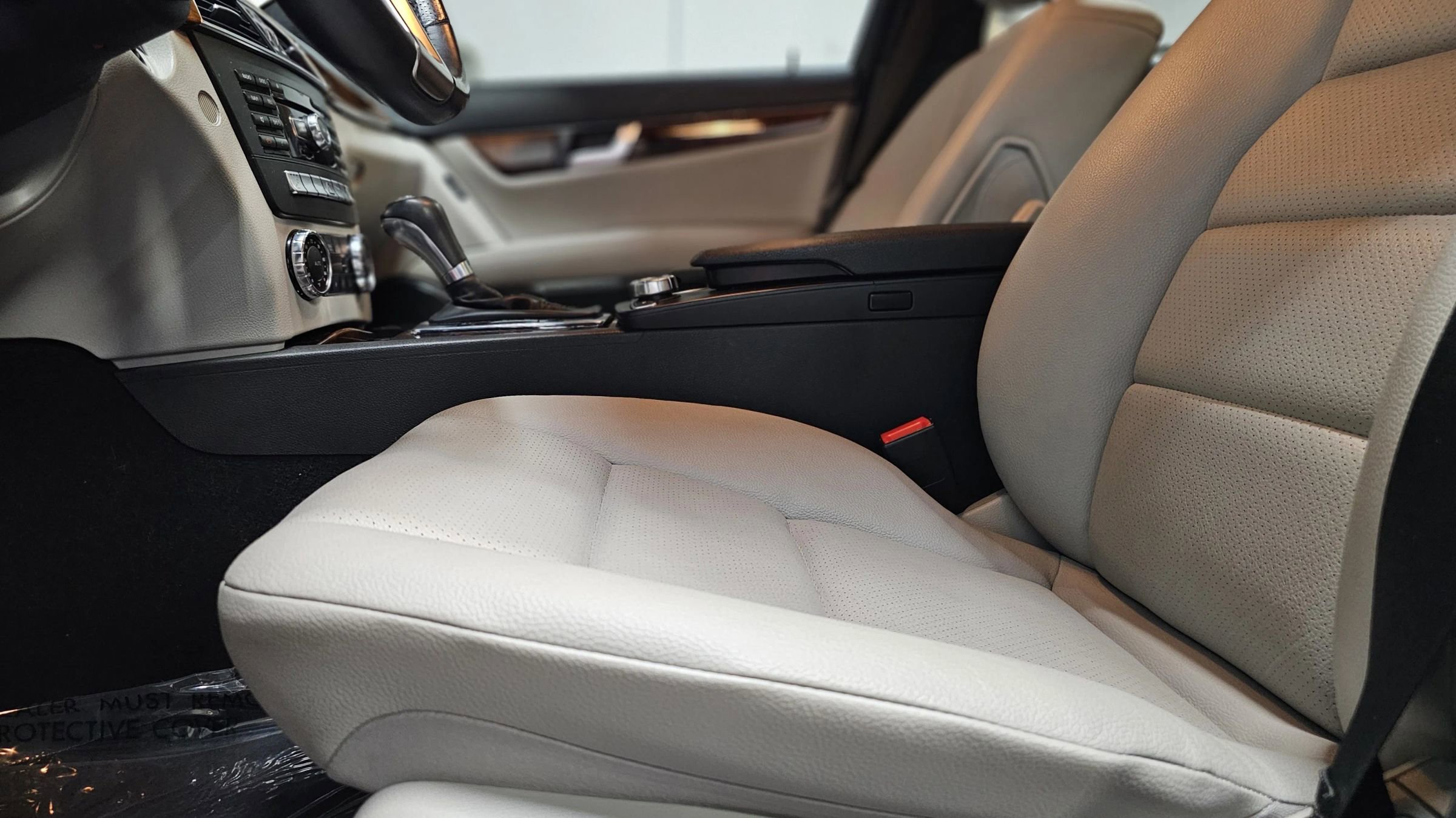 Used 2012 Mercedes-Benz C 250 Sedan image 13