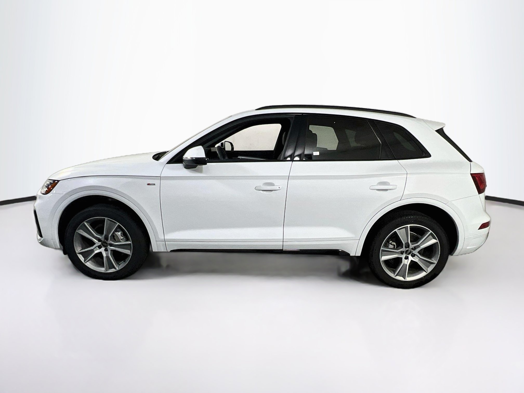 Used 2025 Audi Q5 2.0T Premium AWD/4WD image 8