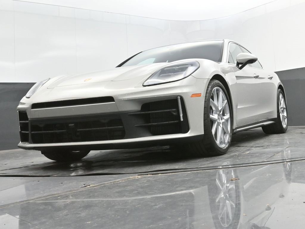 New 2025 Porsche Panamera image 32