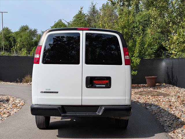 Used 2023 Chevrolet Express 2500 w/ Driver Convenience Package RWD image 4