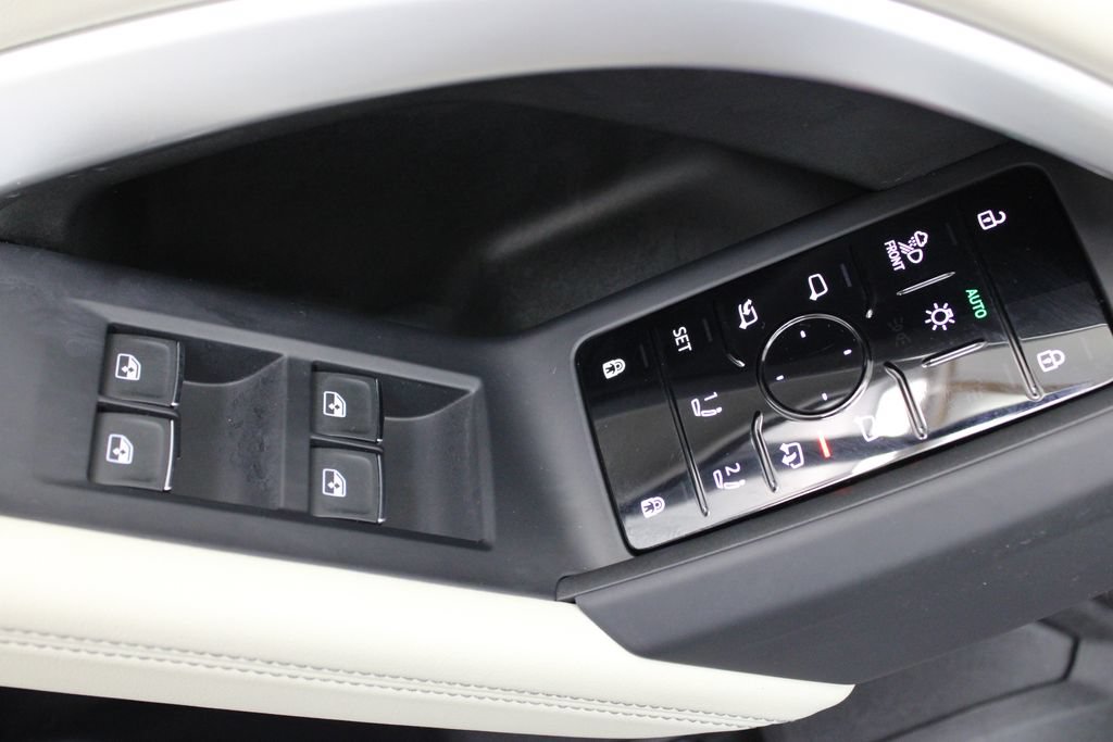 Used 2025 Audi Q5 Premium Plus AWD/4WD image 19